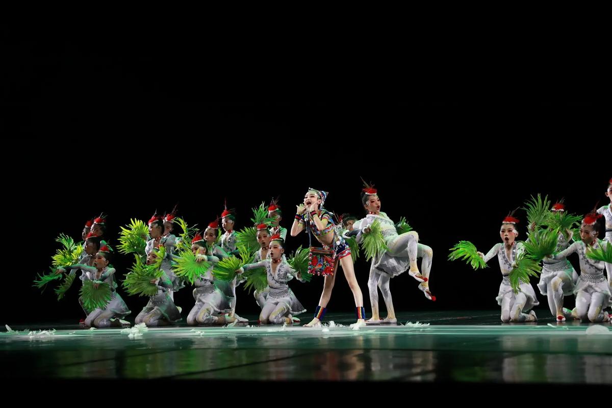 第七届中小学生艺术展演 舞蹈类一等奖背后的创作风采